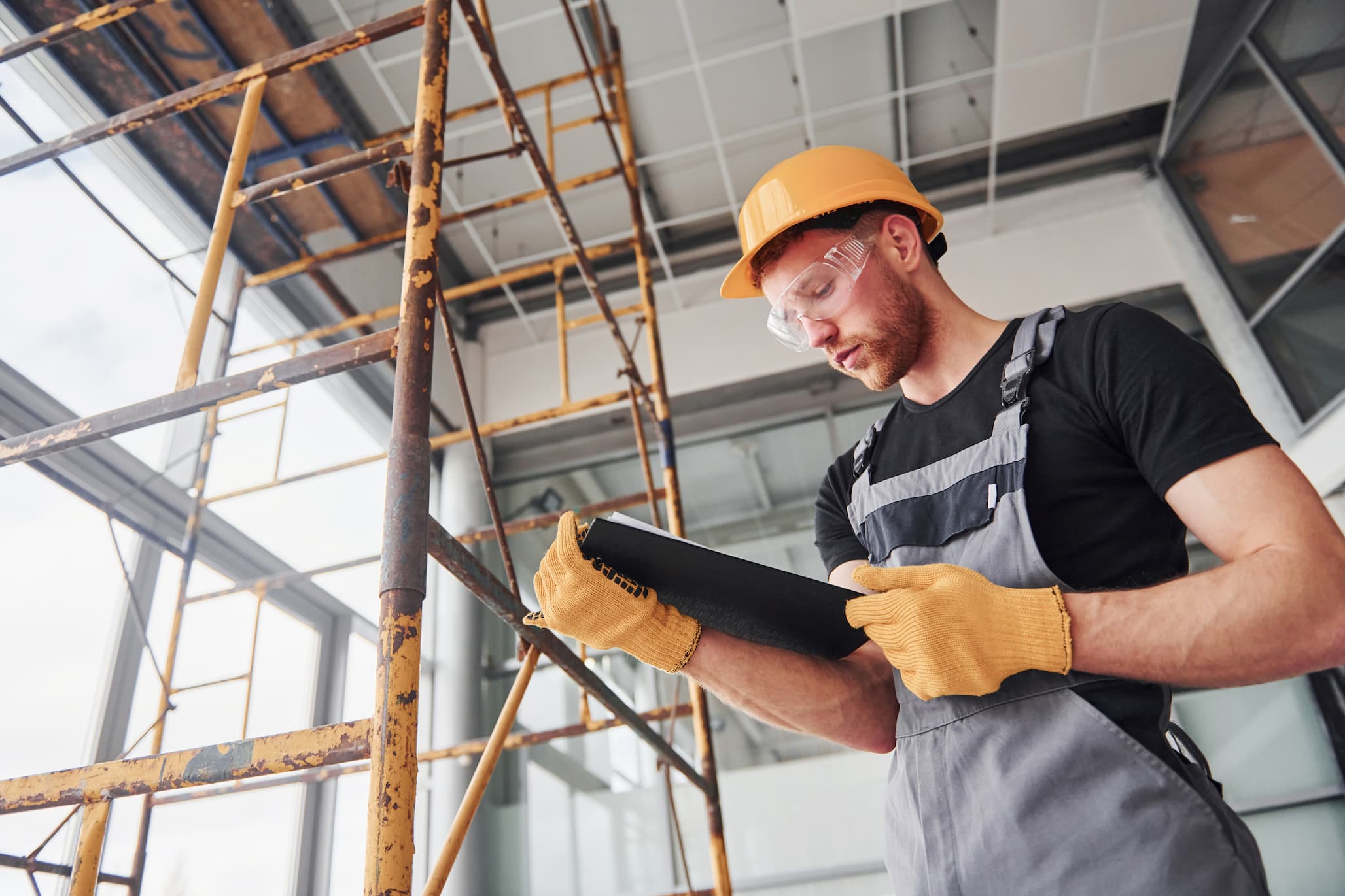 Patente a Crediti nei Cantieri: Guida Passo-Passo per Verificare i Requisiti della Tua Azienda